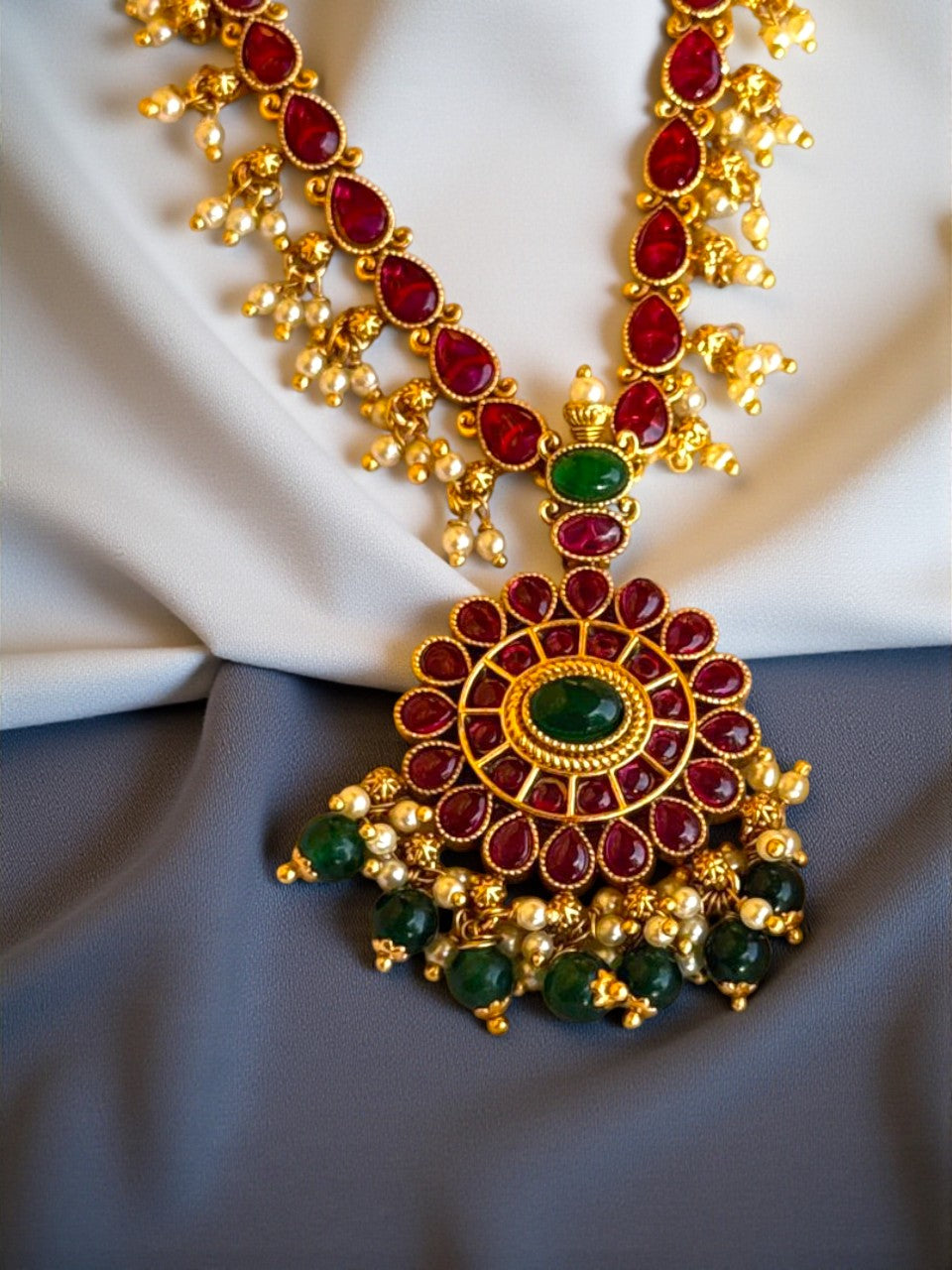 Rivas Antique Ruby & Green Beaded Necklace Set