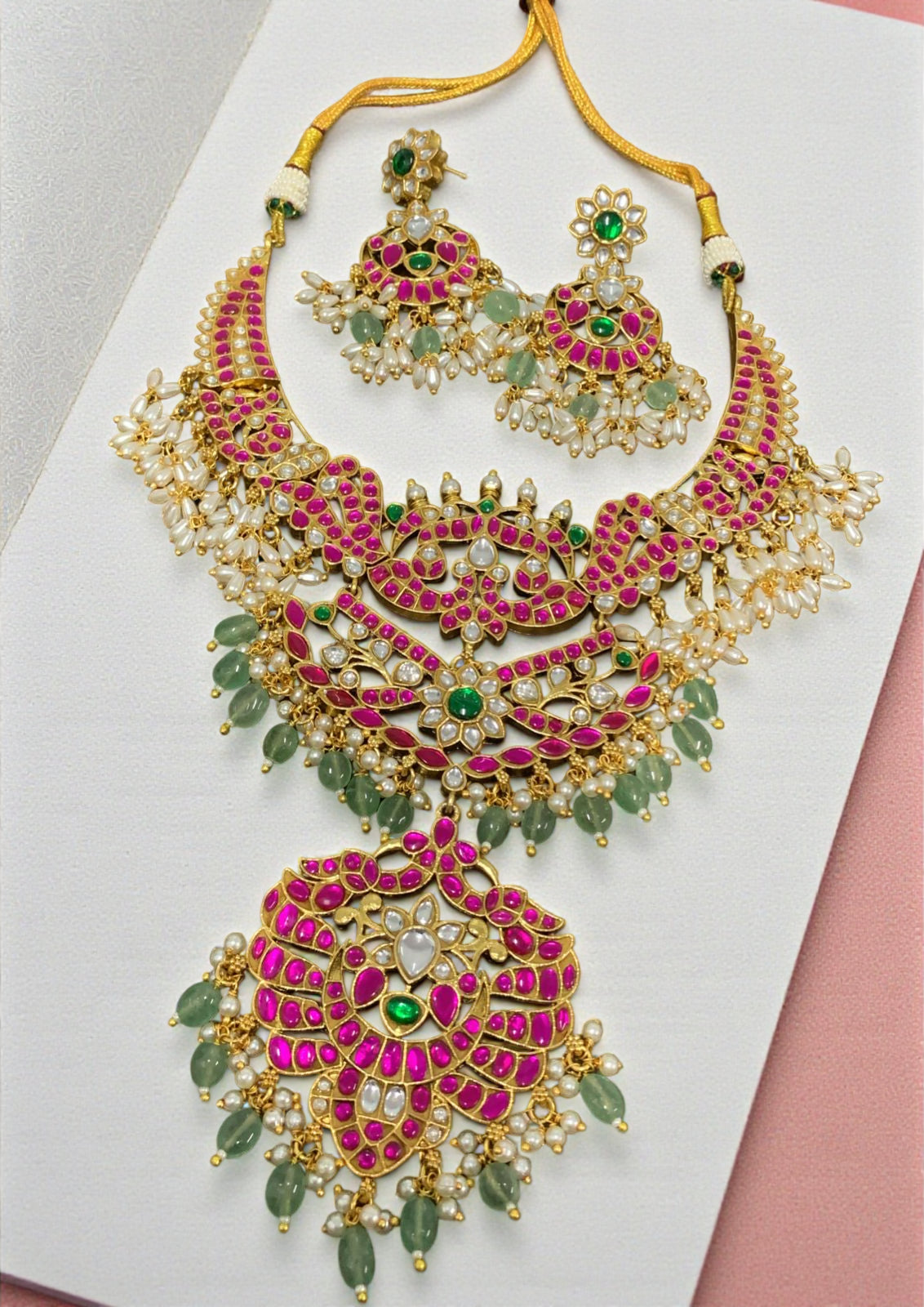Grand Jadau Necklace Set