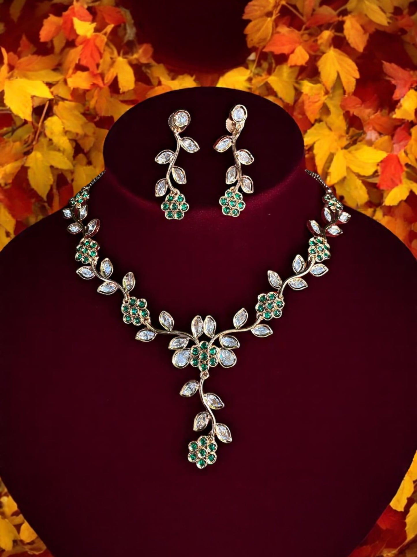 Pankhuri Floral Necklace Set