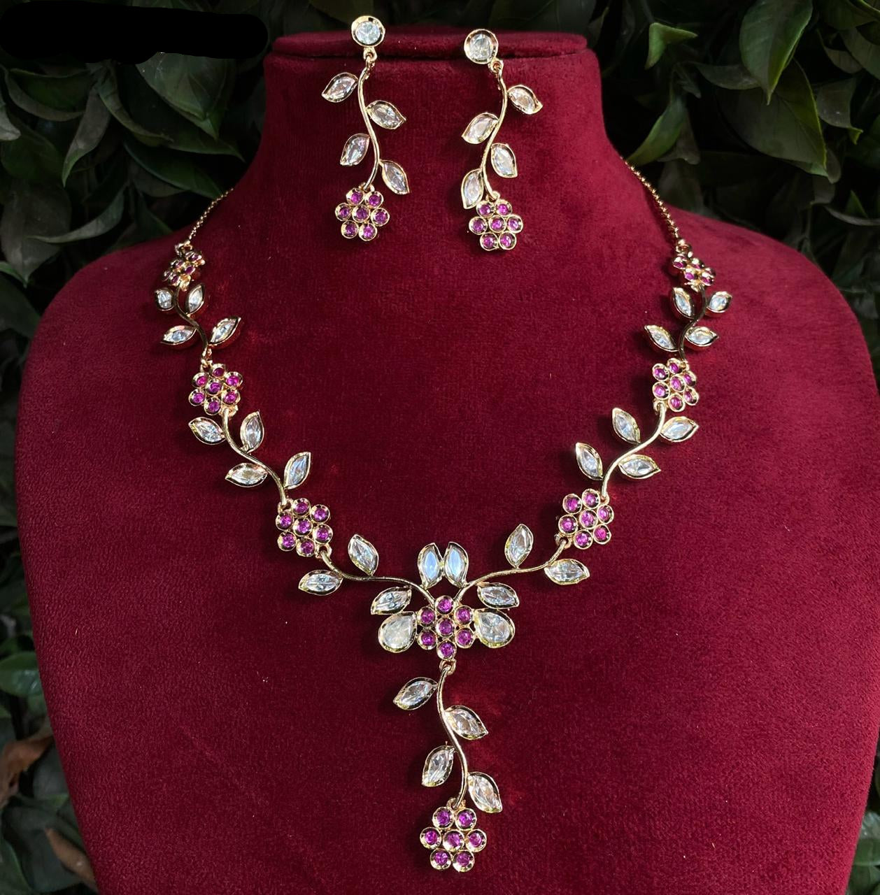 Pankhuri Floral Necklace Set