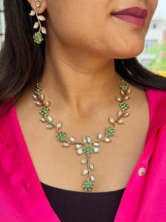 Pankhuri Floral Necklace Set