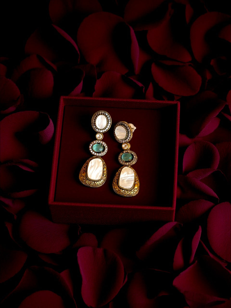 Victorian Mint Green & White Floral Necklace Set