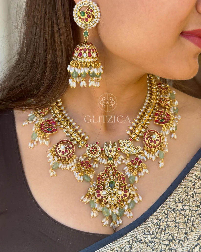 Indri Kemp Polki Pearl Necklace Set