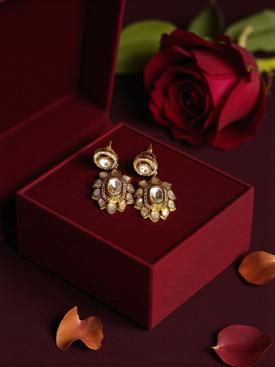 Saaj Polki White & Gold Hasli Necklace Set