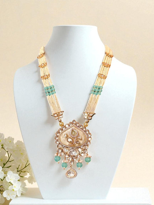 Saiba Pendant  Necklace