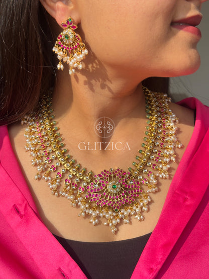 Short Athira Jadau Antique Necklace Set