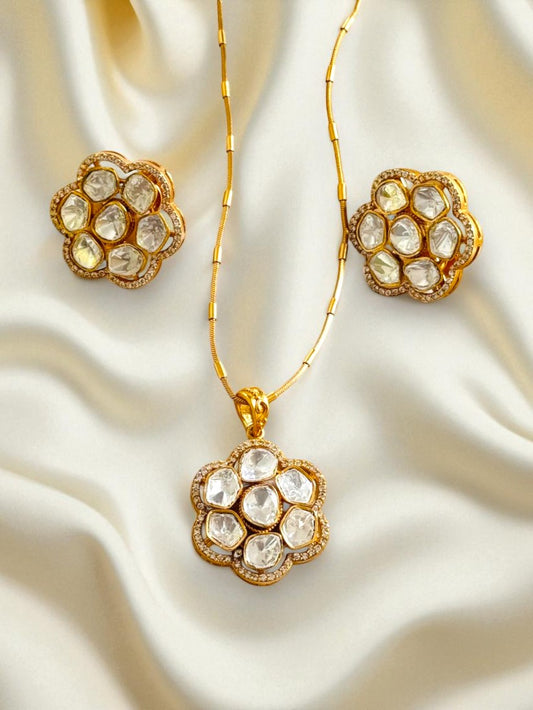 Kashvi Moissanite Chain Pendant Set