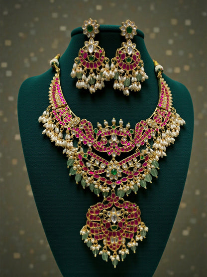 Grand Jadau Necklace Set