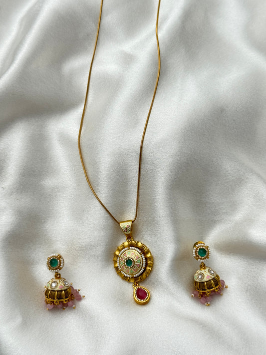 Meenakari Stone Pendant Set
