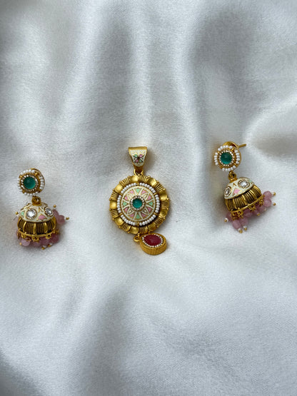 Meenakari Stone Pendant Set