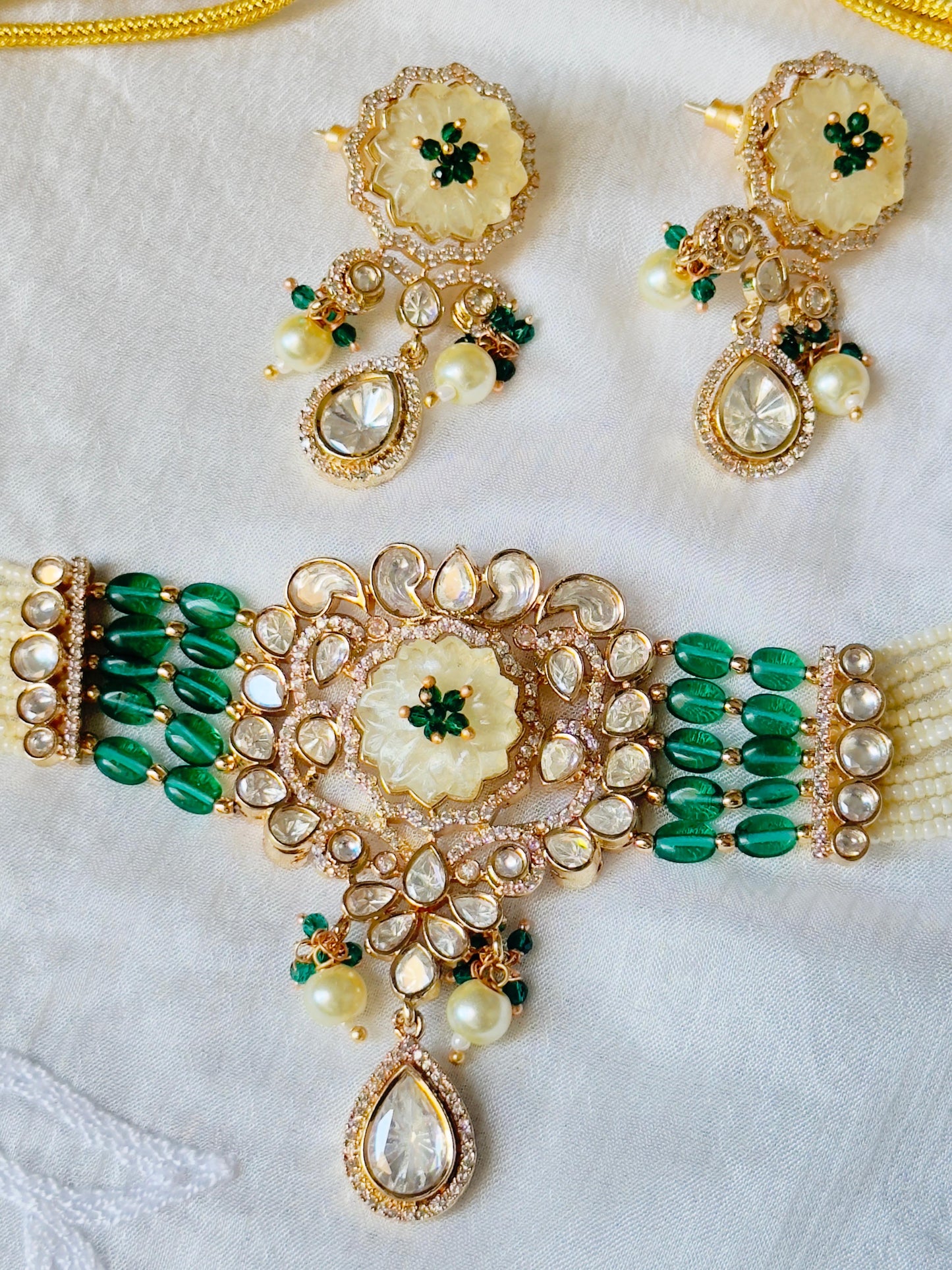 Archie Moissanite Green Choker Set