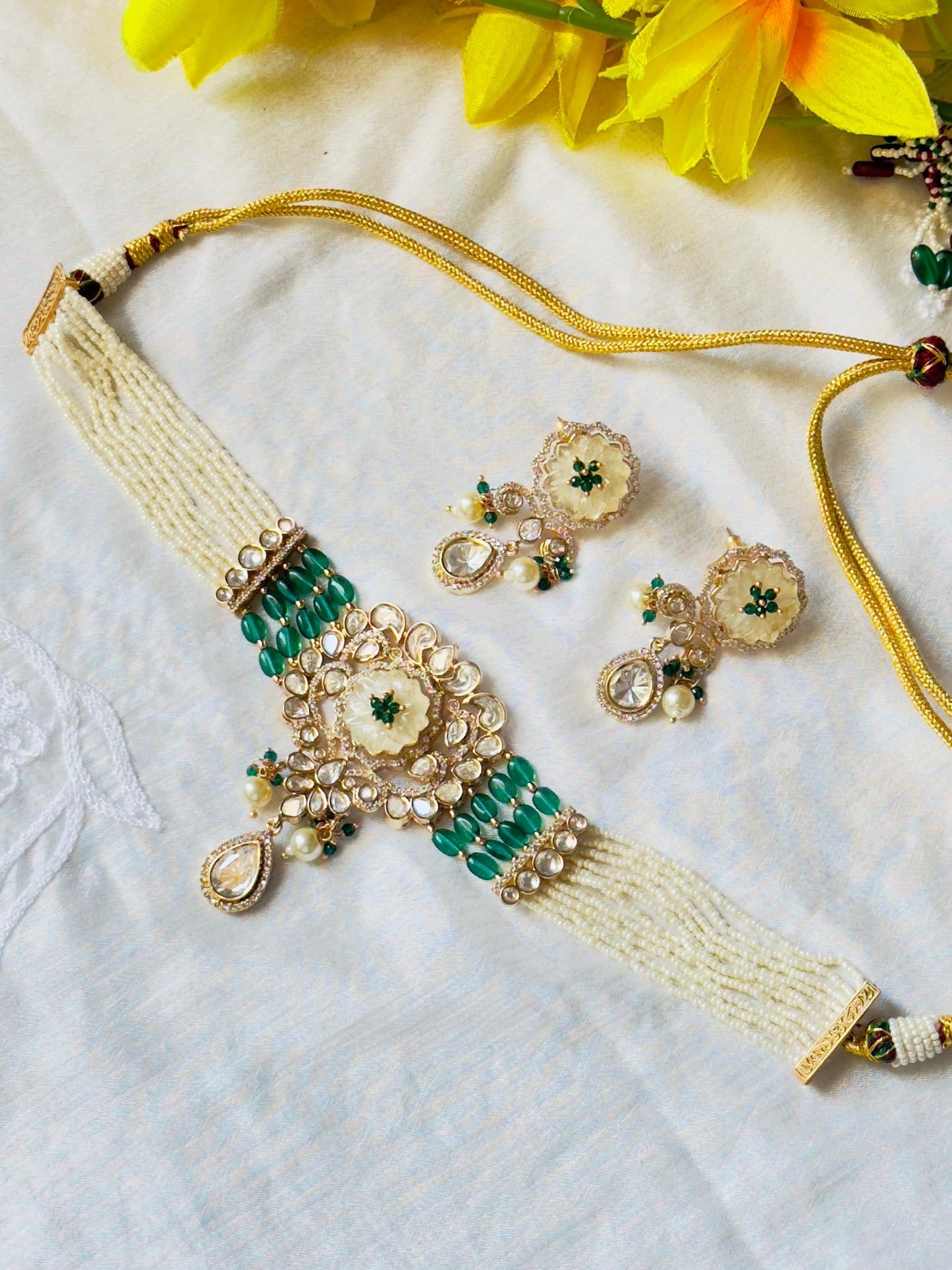 Archie Moissanite Green Choker Set