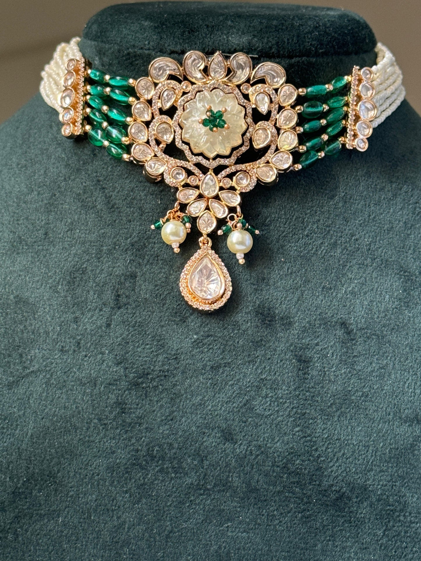Archie Moissanite Green Choker Set