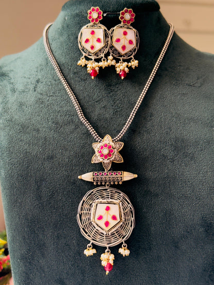 Vintage Victorian Necklace Set