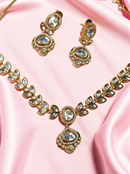 Taarini Kundan Leaf Design Necklace Set