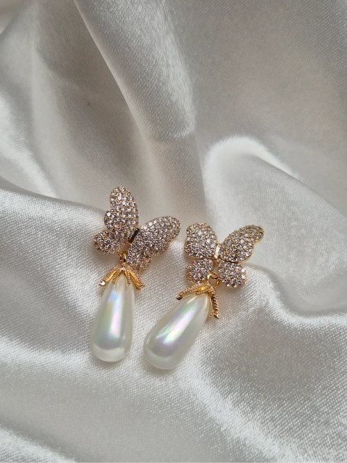 Butterfly CZ Pearl Gold-plated earrings