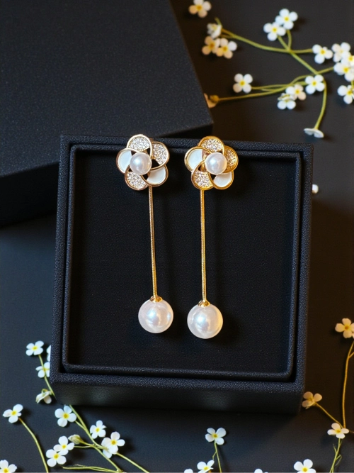 Pearl Blossom 18K Gold Plated Mother of Pearl Drop Earrings
