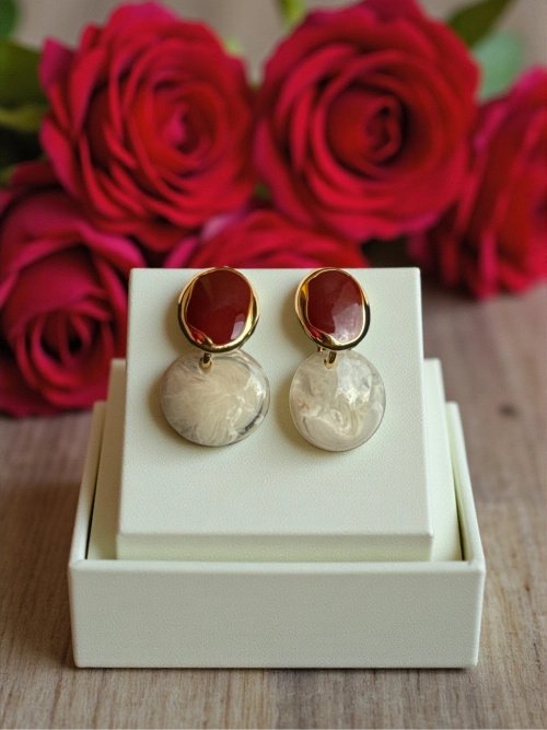Ruby Pearl Harmony 18K Gold Plated Mother of Pearl Drop Earrings