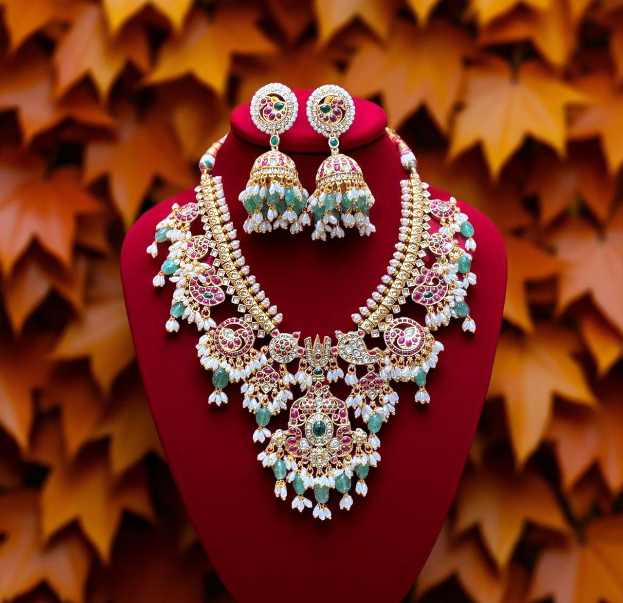 Indri Kemp Polki Pearl Necklace Set