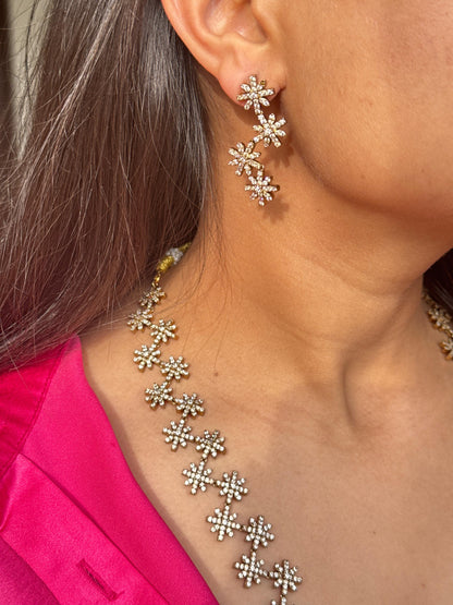 CZ Stone Daisy Necklace Set