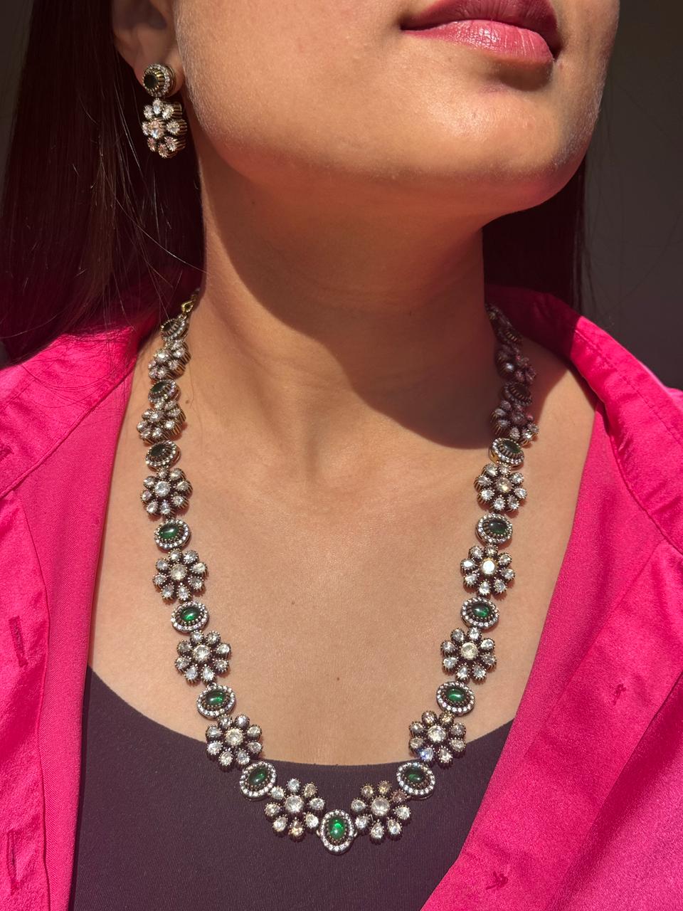 Liza Emerald and Polki Necklace