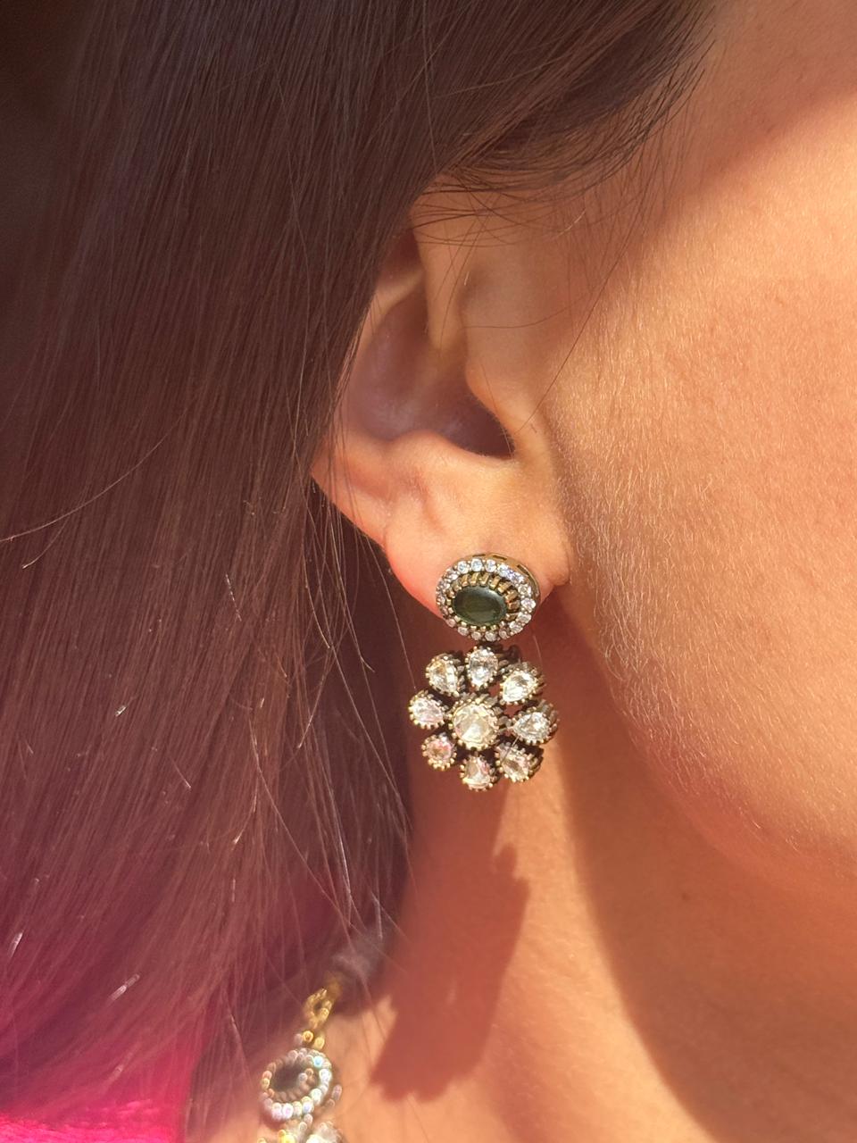 Liza Emerald and Polki Necklace