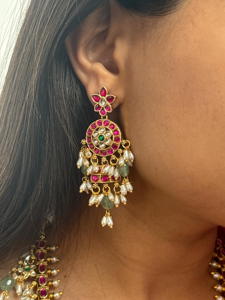 Vrinda Jadau Necklace Set